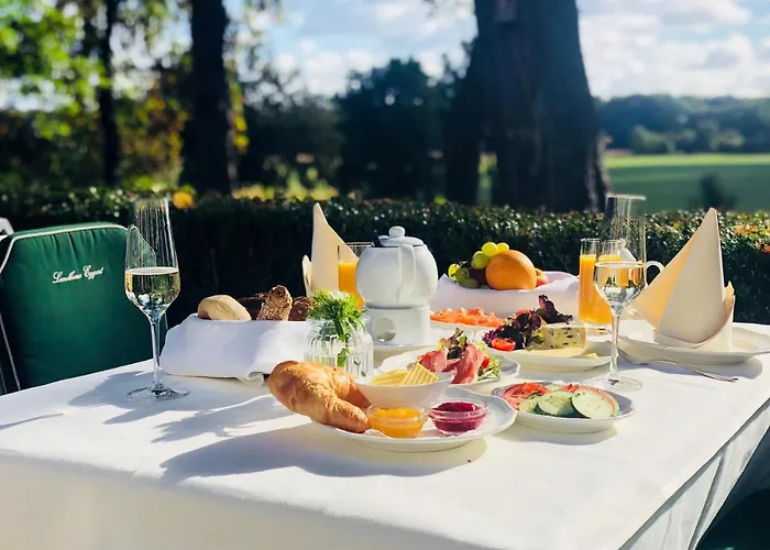 Eggert 4* מונסטר